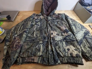 Chaqueta de Colección Russell Exterior Roble Mossy Cremallera Aislada Bolsillos con Capucha Camuflada - Imagen 1 de 13