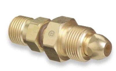 ADAPTADOR CILINDRO WESTERN 810 CGA-580 a CGA-320 - TANQUE DE ARGÓN a REGULADOR DE CO2 Foto 1 de 3