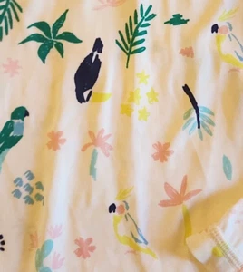 GIRLS HANNA ANDERSSON TROPICAL BIRDS/FLOWERS RASH GUARD TOP 130CM 8YRS - Picture 1 of 3