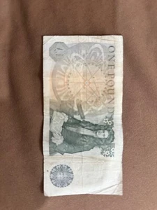 Two notes of one pound , old notes - Picture 1 of 9