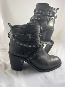 Tory Burch Nieten Hastings Knöchelriemen Schnalle Absatz Booties Größe 8 - Bild 1 von 16