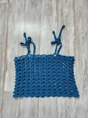 Top Corto Hecho a Mano Crochet Boho Festival Hippie Blanco Tejido Brillante Talla L Usado en Excelente Condición Foto 1 de 4