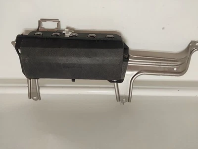 Bolsa de aire delantera inferior izquierda para conductor Toyota Camry 2015-2017 Foto 1 de 4