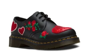 Parche de lentejuelas Dr. Martens 3 agujeros 1461 negro rojo corazones suave T - Imagen 1 de 36
