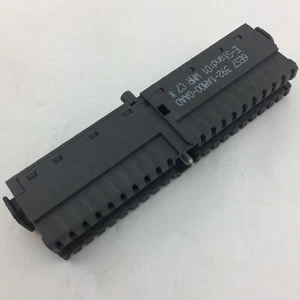 SIEMENS 6ES7392-1AM00-0AA0 Front Connector 20-pin - Bild 1 von 1