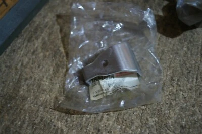 YAMAHA YZ80 82 TY350N CABLE FRENO DELANTERO GUÍA SOPORTE MONTAJE 5X2-2317E-00 NOS Foto 1 de 3