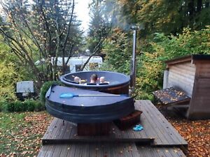Wood fired hot tub with internal heater + Thermo cover