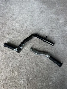 1990 - 2001 HARLEY DAVIDSON DYNA REAR PASSENGER FOOTPEG MOUNTING BRACKETS W/PEGS - Picture 1 of 16