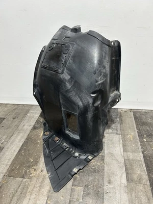 06-12 BMW 325i 328i 335i E90 DELANTERO DERECHO GUARDABARROS FORRO PROTECTOR CONTRA SALPICADURAS Foto 1 de 4
