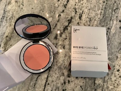⭐️ NEW It Cosmetics Bye Bye Pores Blush full size Je Ne Sais Quoi Natural Pink - Image 1 of 4