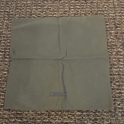 Bolsa antipolvo con logotipo de John Varvatos - 14 1/2" x 15 1/2" Foto 1 de 2