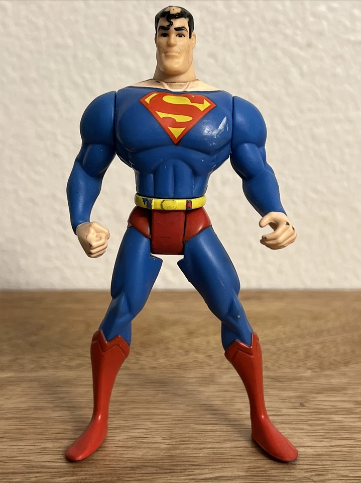 Boneco de ação Superman Justice League DC Universe 5” brinquedo de PVC sólido DC Comics - Imagem 1 de 4