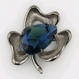 Signed BSK Blue Givre Glass Stylized 3 Leaf Clover Luck Brooch Pin Vintage Huge - Picture 1 of 10