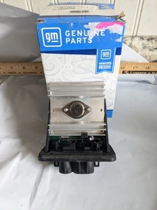 Genuine GM Heating and Air Conditioning Blower Control Module 12368388 15-71971 - Picture 1 of 5