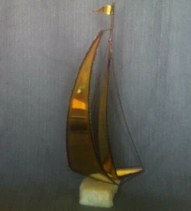 Vtg Mid Century Modern 1970's C. JERE Sail Boat /Flag Metal Quartz Sculpture 15" - Picture 1 of 12
