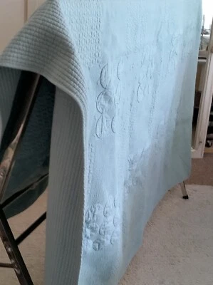 Quilt; 100% cotton, Aqua, Coastal/bubble design, applique & quilting - Image 1 of 4