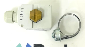 JOHNSON CONTROLS TS-9101-8602 Temperature Transmitter - Picture 1 of 8