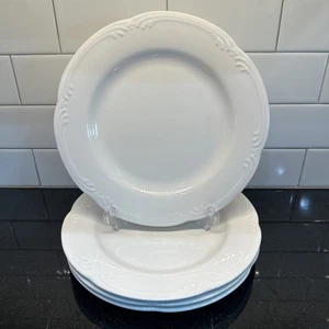 "Juego de 4 platos de cena blancos de filigrana Pfaltzgraff 10-3/8"" con pergamino y puntos festoneados" - Imagen 1 de 15