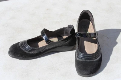 Zapatos cómodos planos Mary Janes NAOT Kirei de cuero negro + charol 40/US-9 Foto 1 de 4