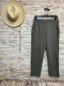 Pantalones cortos Chicos Zenergy Deep Olive talla 0 = XS = 4/6 - NUEVOS CON ETIQUETAS - Imagen 1 de 6