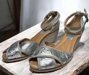 Frye Wanda Silver Leather Wedge Ankle Strap Sandals Women's Size 7 - Picture 1 of 9