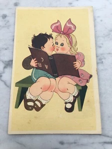 OLD POSTCARD IN LOVE OLD POSTCARD - Picture 1 of 2
