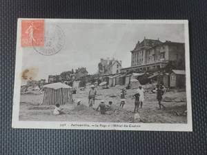 CPA 50 JULLOUVILLE - La Plage et l'Hôtel du Casino - Imagen 1 de 2