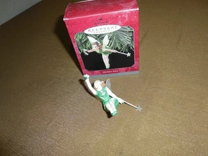 HALLMARK KEEPSAKE ORNAMENT 1998 MISLETOE FAIRY - Picture 1 of 5