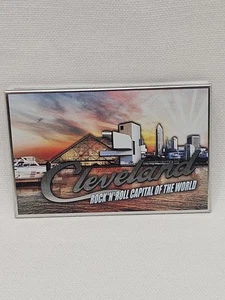 Calamita frigorifero souvenir vintage di Cleveland Rock 'N' Roll Capitol Of The World - Foto 1 di 4