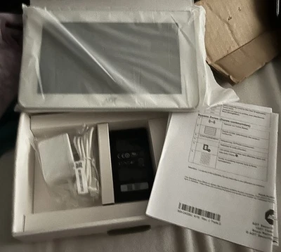 ADT WTS700 7” Teclado Pantalla Táctil. Teclado secundario con pantalla táctil Resideo de 7 pulgadas Foto 1 de 2