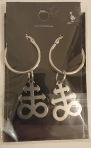 Scarlet in Chains - Earrings - The Leviathan Cross - Goth/Alternative - New - Picture 1 of 2