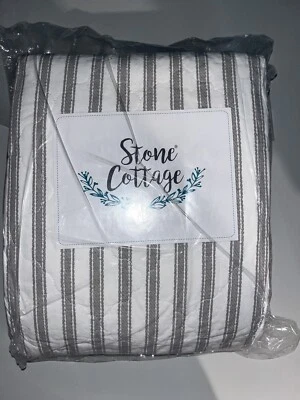Stone Cottage WILLOW WAY TICKING STRIPE Quilt & Sham Set Full/queen - Image 1 of 4