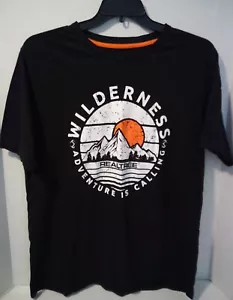 Camiseta negra manga corta Realtree Wilderness: Adventure Is Calling 2XL - Imagen 1 de 3