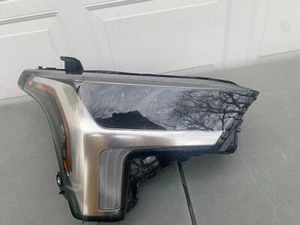 TOYOTA TUNDRA SR5 22 FARO PROYECTOR LED OEM RH ORIGINAL - Imagen 1 de 5