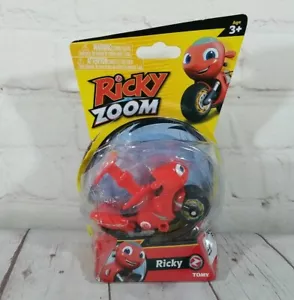 RICKY ZOOM - RICKY 3" Modellino Moto Rosso Giocattolo *NUOVO Squished Pack* TOMY 2019 - Foto 1 di 12