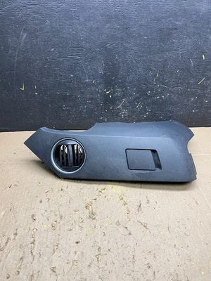 2009-2015 Honda Pilot Right Passenger Dash Vent Center Panel Bezel OEM U5302 DG - Image 1 of 4