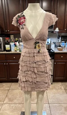 💥IMPRESIONANTE VESTIDO DE CÓCTEL MANDALAY Noche Adornado Seda Melocotón 6 Foto 1 de 4