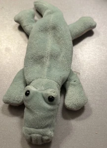 Kingdom Critters Admirable Abigail - Picture 1 of 2