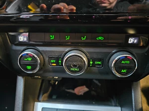 2016 SKODA OCTAVIA SE 5E TSI MK3 5DRS ESTATE A/C HEATER CLIMATE CONTROLS REF5226 - Picture 1 of 9