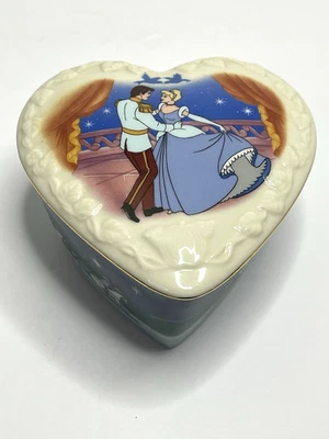 Lenox The Sweethearts in Song Series 'The Cinderella Music Box' б/у в отличном состоянии (1996)  - Изображение 1 из 4