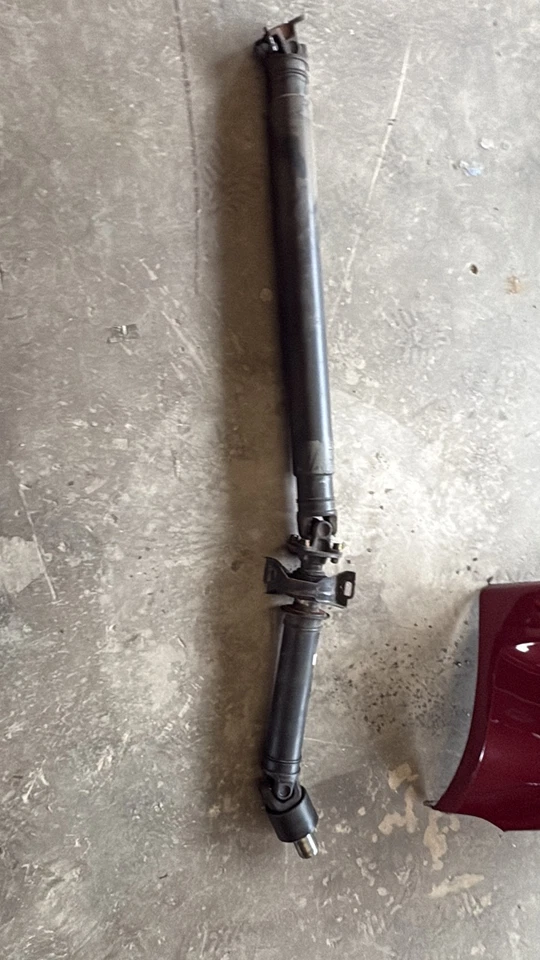 2005–2009 Ford Mustang GT 4.6L V8 Driveshaft Propeller Shaft OEM — Manual - Image 1 of 3