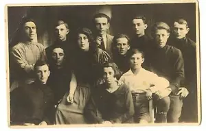 YOUTH JEWISH ZIONIST IMMIGRATION FR. LATVIA TO PALESTINE ERETZ ISRAEL PHOTO 1925 - Picture 1 of 1