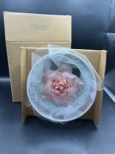 Vtg Avon Gift Collection Floral Petals Soap Rose Corsage Cottagecore Decor - Picture 1 of 12