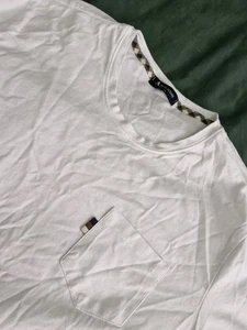 AQUASCUTUM T- SHIRT, SIZE EXTRA LARGE, EXCELLENT CONDITION - Picture 1 of 6