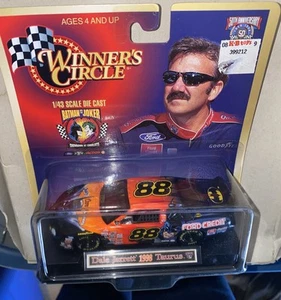 1998 Dale Jarrett #88 Diecast NASCAR Winners Circle Batman vs The Joker - Picture 1 of 10