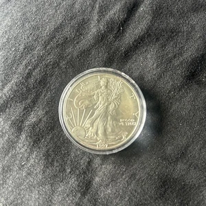 1oz Liberty Dollar .999 Fine Silver Coin Bullion American Eagle 1997 - Picture 1 of 2