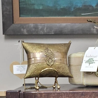 Pillow Purse Silver Tone Hammered Metal Handbag Vintage, Velvet Lined, Art Deco - Image 1 of 2