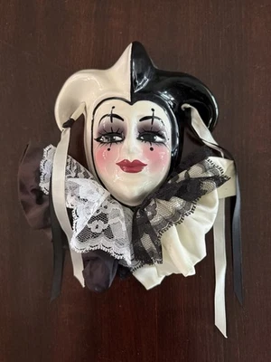 397/1000 Creaciones Únicas Bufón Joker Estilo Veneciano Arlequín Máscara Colgante Foto 1 de 3