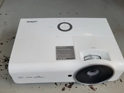 Vivitek DW886 Desktop Projector 3800 Lumens VGA - 30 Lamp Hours - Image 1 of 3