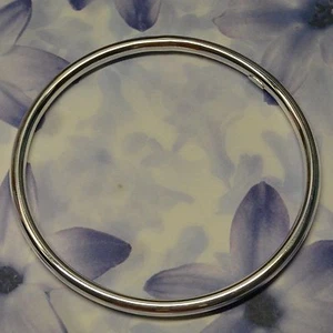 Dolly-Bijoux Bracelet Rhodié Jonc Lisse Argent Massif 925 65-73 mm - 9 Grammes - Picture 1 of 8
